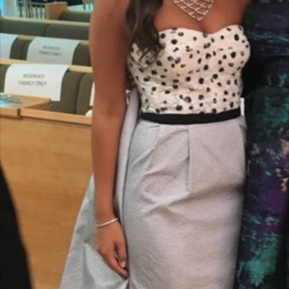 ❗️SOLD❗️Oscar De La Renta Cape Formal Gown - Picture 3 of 8